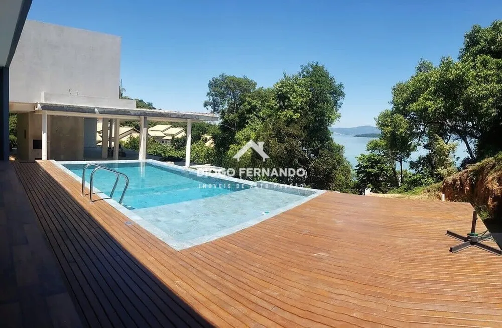 Casa, 5 quartos, 680 m² - Foto 1