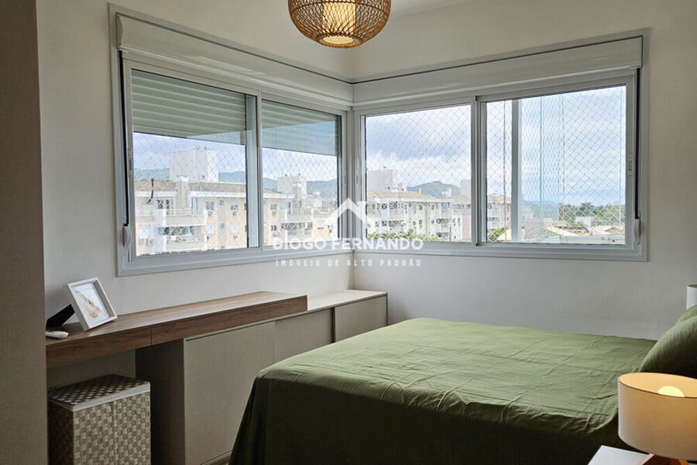 Apartamento à venda com 3 quartos, 96m² - Foto 3