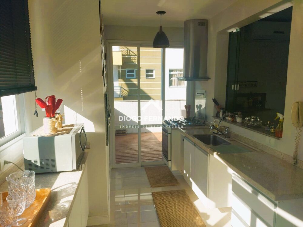 Cobertura à venda com 2 quartos, 138m² - Foto 4