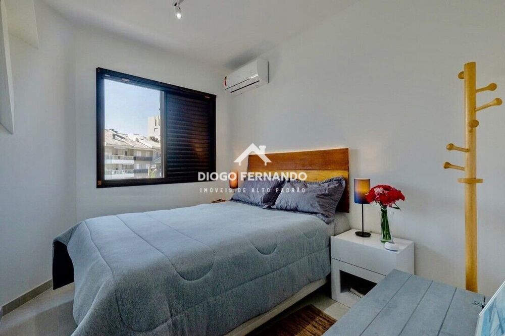Apartamento à venda com 4 quartos, 158m² - Foto 19