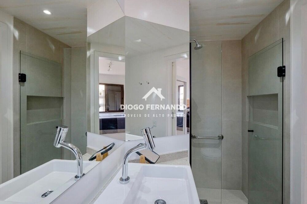 Apartamento à venda com 4 quartos, 158m² - Foto 18