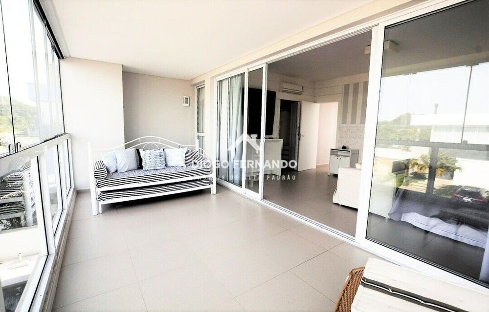 Casa de Condomínio à venda com 5 quartos, 342m² - Foto 4