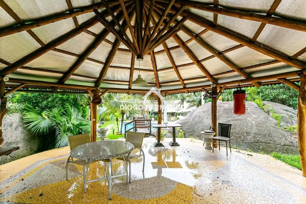 Casa, 6 quartos, 585 m² - Foto 4
