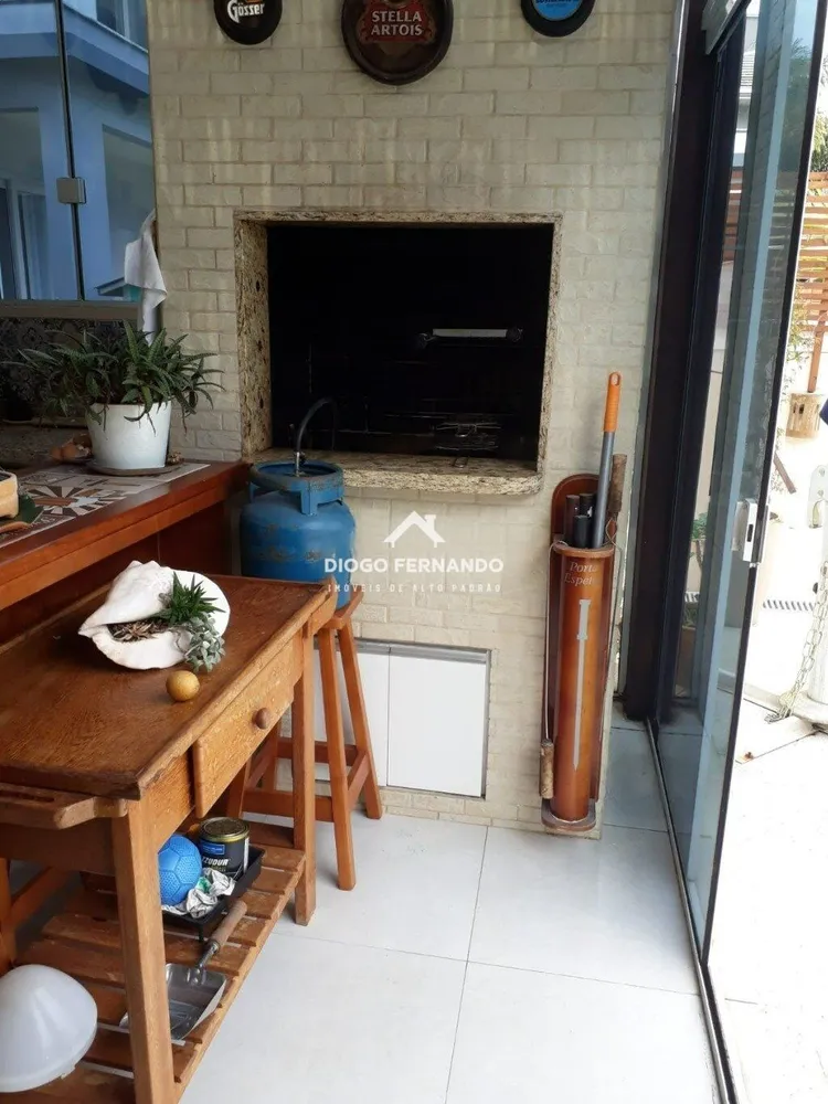 Casa, 5 quartos, 313 m² - Foto 2
