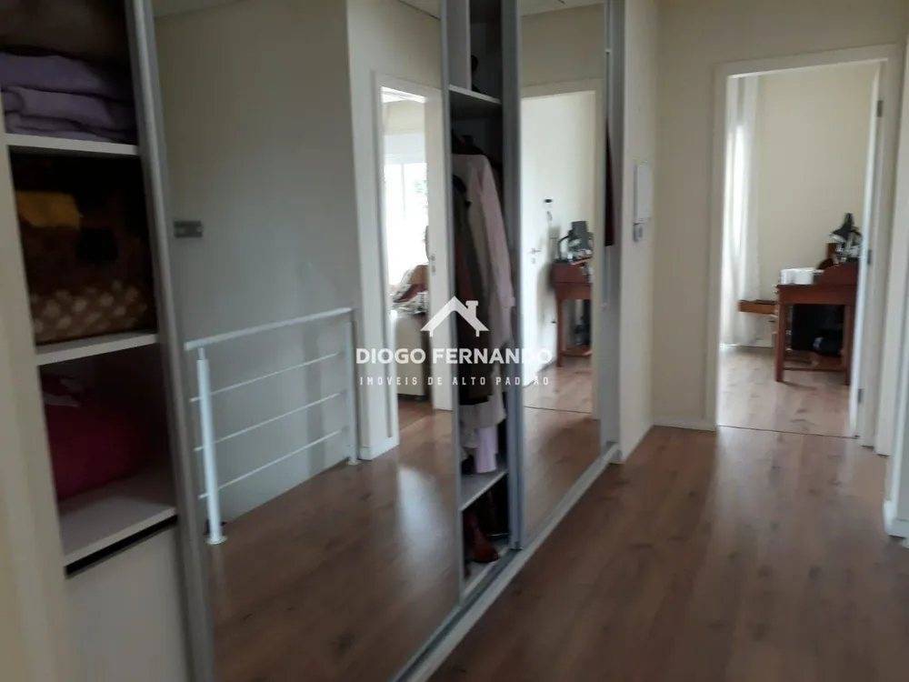 Casa, 5 quartos, 313 m² - Foto 1