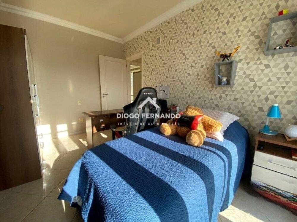Casa de Condomínio à venda com 4 quartos, 390m² - Foto 7