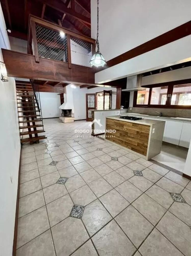 Casa, 3 quartos, 207 m² - Foto 9