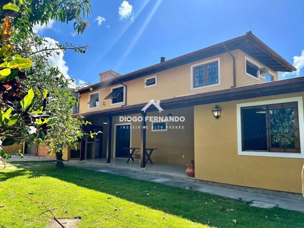 Casa, 3 quartos, 207 m² - Foto 1