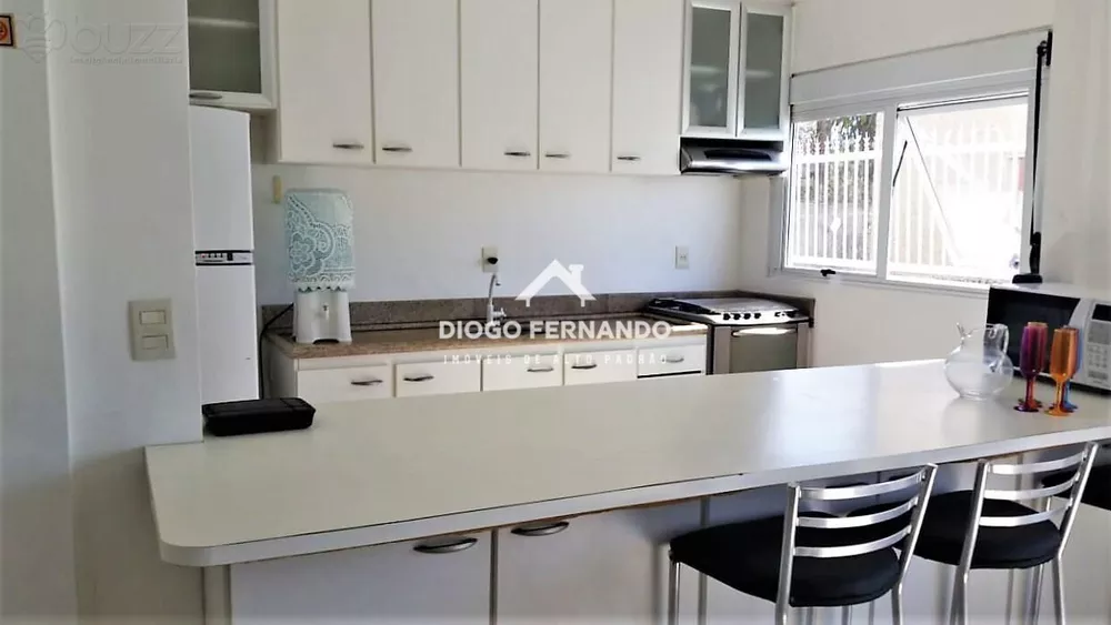 Casa, 5 quartos, 200 m² - Foto 1