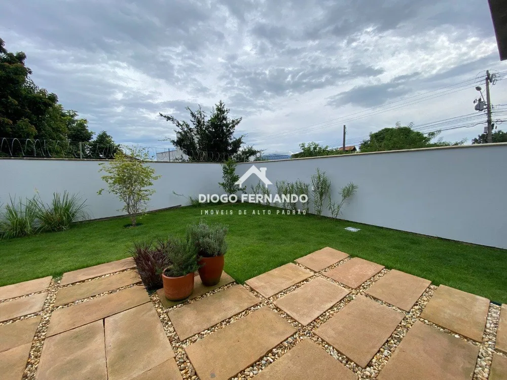 Casa, 4 quartos, 320 m² - Foto 1