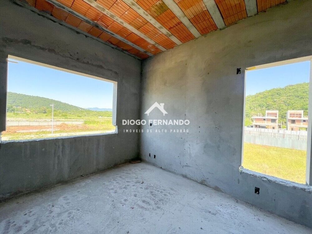 Casa à venda com 3 quartos, 189m² - Foto 9