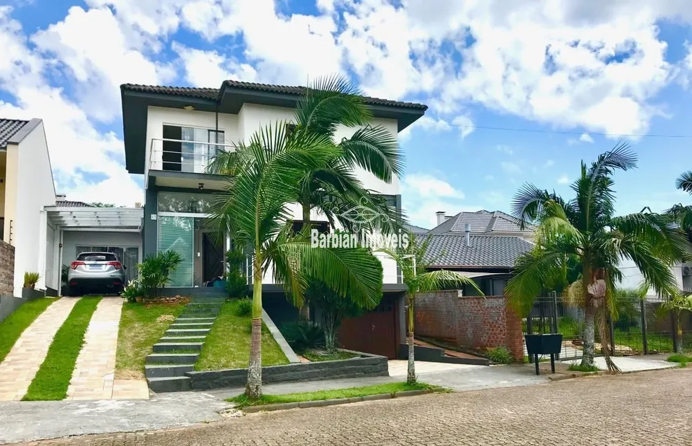 Casa, 4 quartos, 220 m² - Foto 1