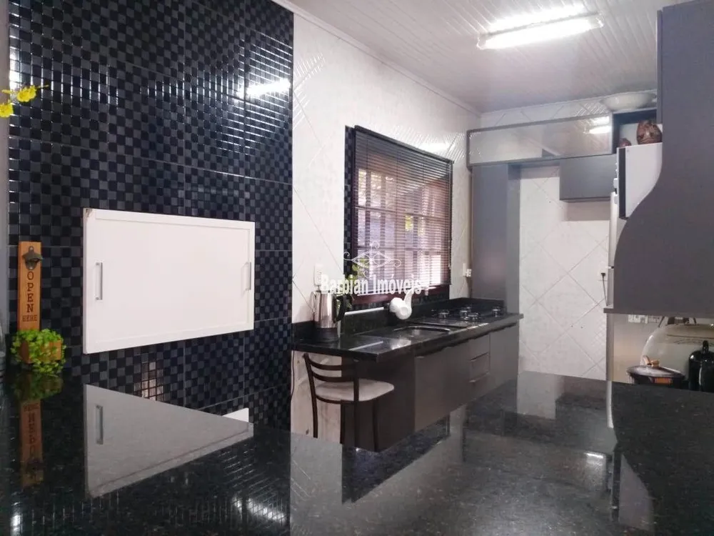 Casa, 4 quartos, 220 m² - Foto 4