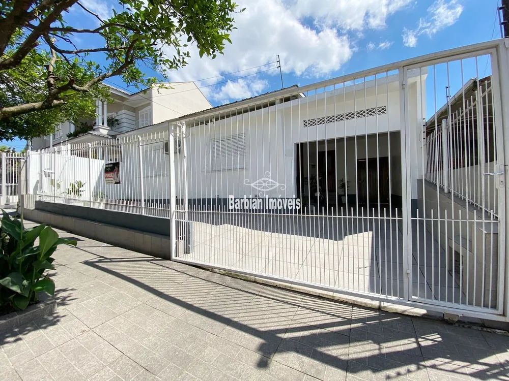 Casa, 3 quartos, 212 m² - Foto 1