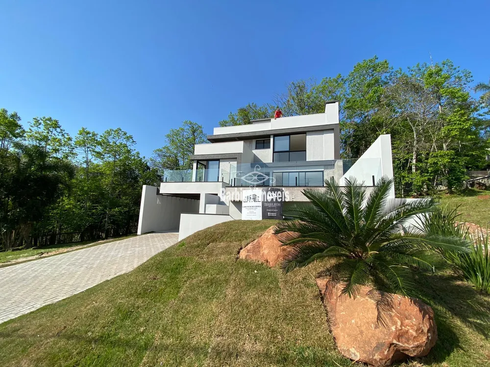 Casa, 3 quartos, 227 m² - Foto 2