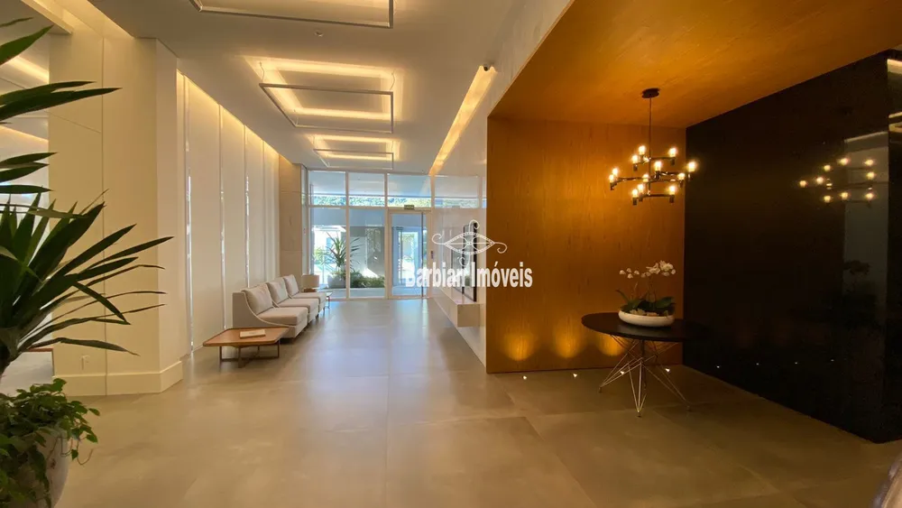 Apartamento, 3 quartos, 247 m² - Foto 1