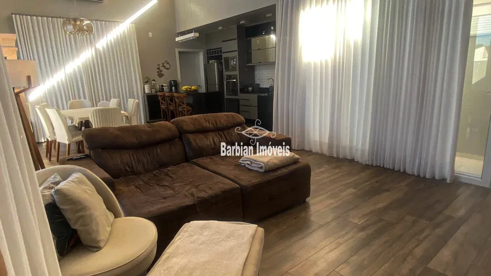 Casa, 3 quartos, 185 m² - Foto 2