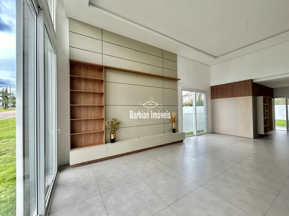 Casa, 3 quartos, 227 m² - Foto 2