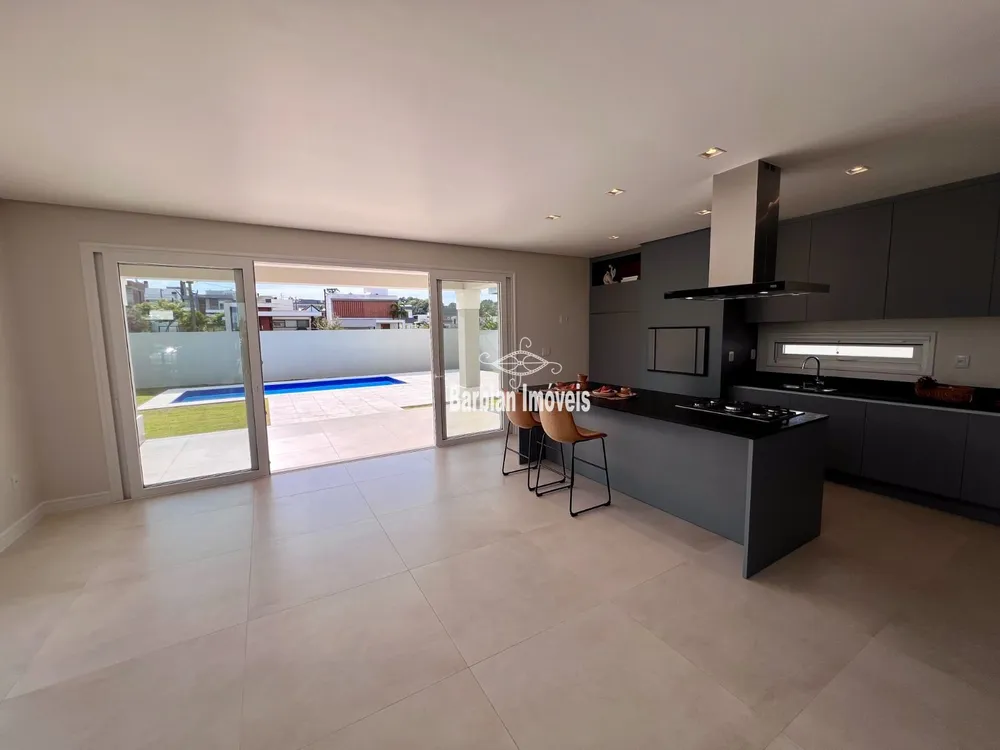 Casa, 3 quartos, 225 m² - Foto 4
