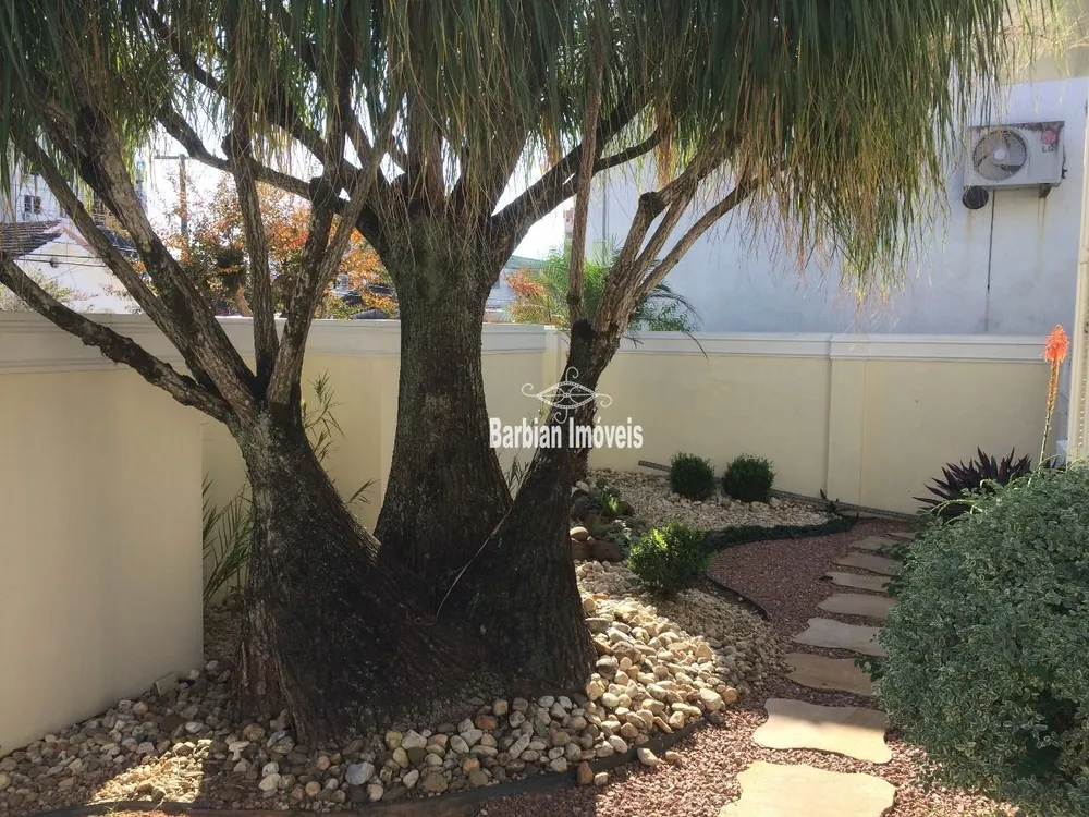Casa, 5 quartos, 249 m² - Foto 4