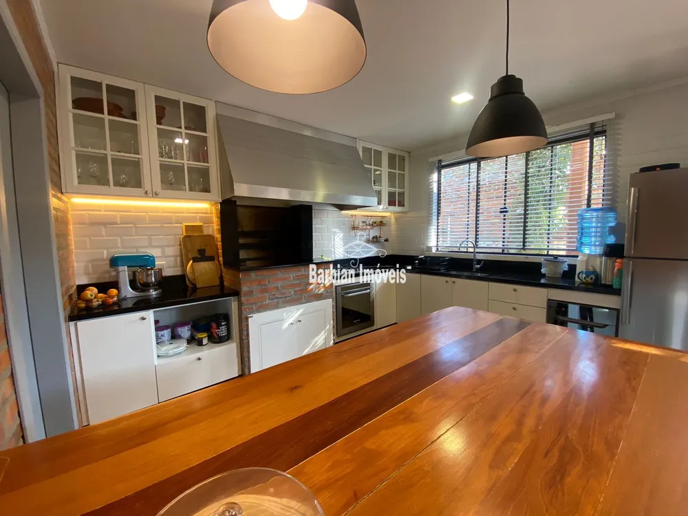Casa, 3 quartos, 202 m² - Foto 2