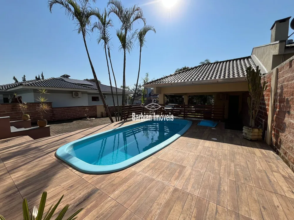 Casa, 3 quartos, 230 m² - Foto 1