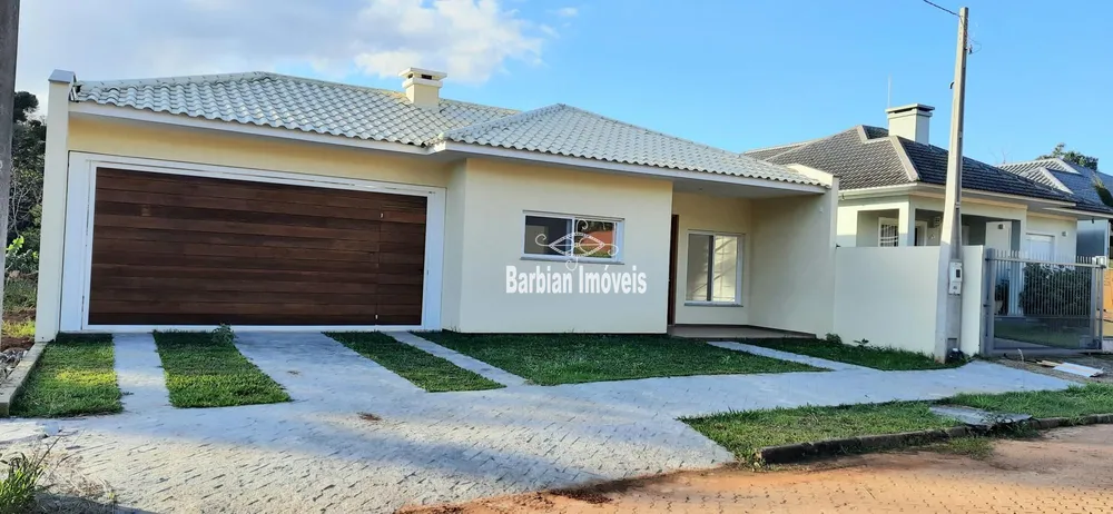Casa, 3 quartos, 211 m² - Foto 1