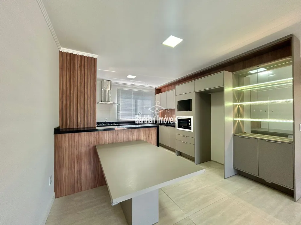 Apartamento, 3 quartos, 132 m² - Foto 2