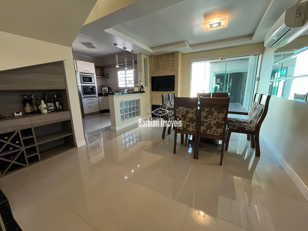 Casa, 3 quartos, 192 m² - Foto 3