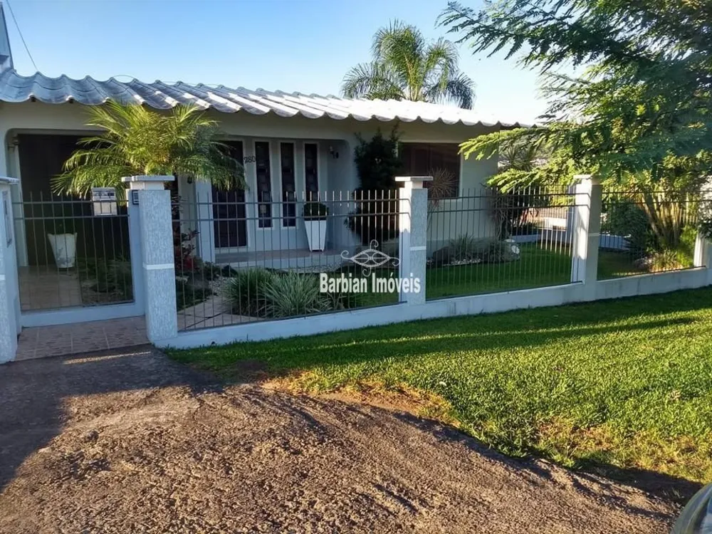Casa, 3 quartos, 240 m² - Foto 1
