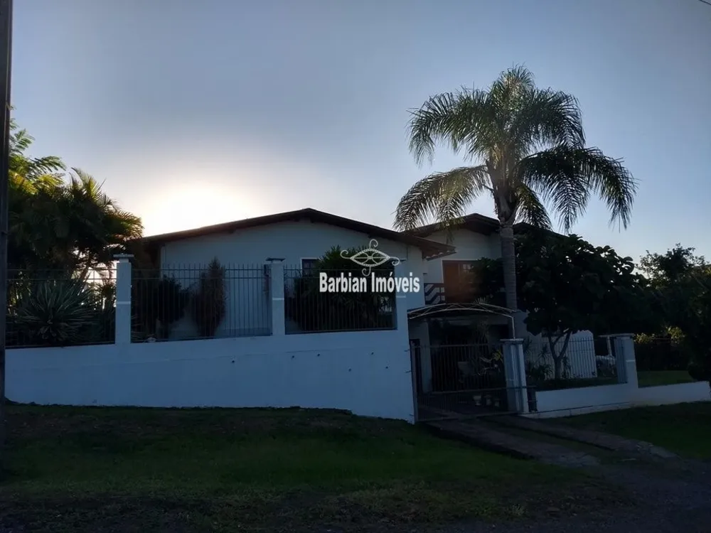Casa, 3 quartos, 240 m² - Foto 2
