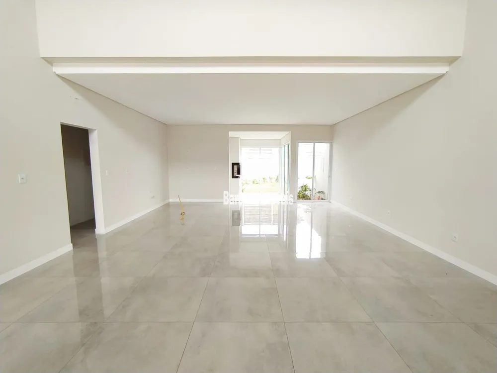 Casa, 3 quartos, 168 m² - Foto 3