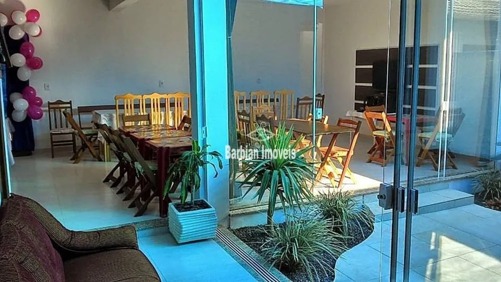 Casa, 3 quartos, 250 m² - Foto 3