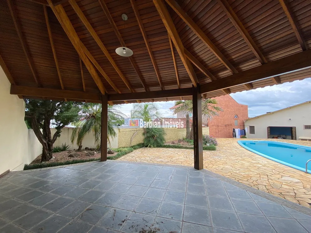 Casa, 3 quartos, 280 m² - Foto 1