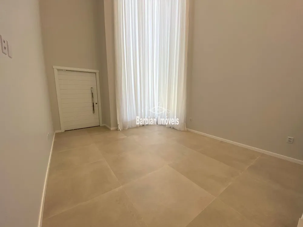 Casa, 3 quartos, 181 m² - Foto 2