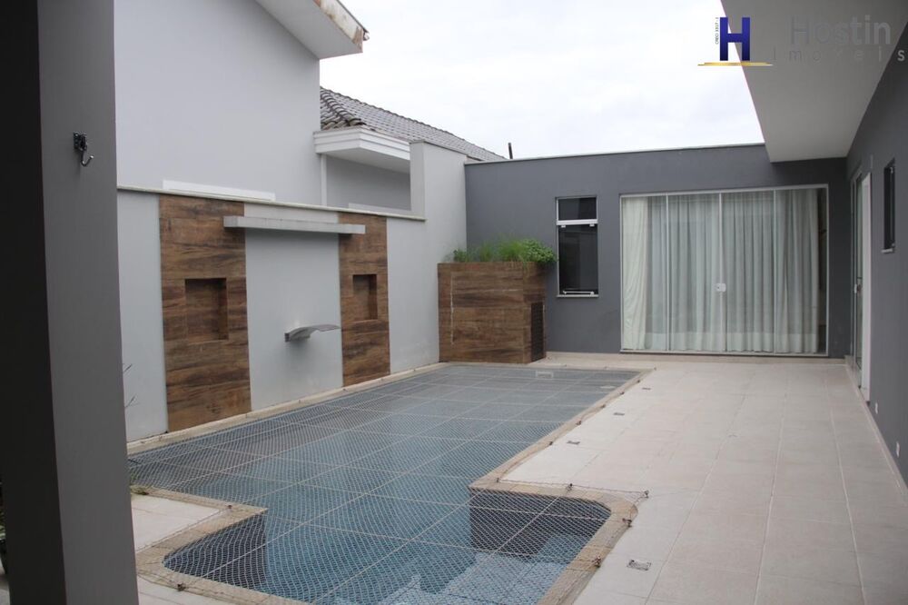 Casa à venda com 3 quartos - Foto 1