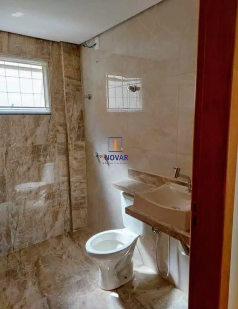 Casa à venda com 4 quartos, 360m² - Foto 4
