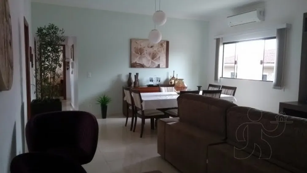 Casa, 4 quartos - Foto 1