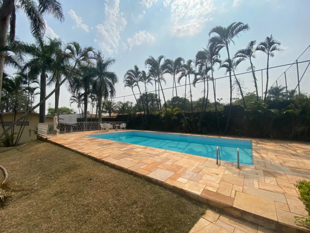 Chácara, 3 quartos, 2233 m² - Foto 1