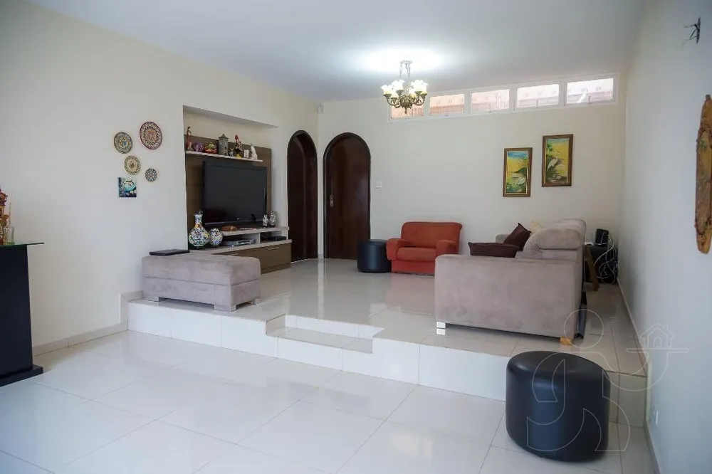 Casa, 3 quartos, 186 m² - Foto 2
