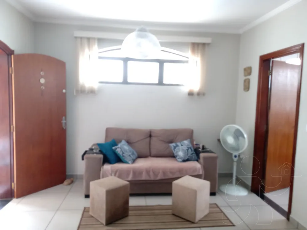 Casa, 3 quartos, 172 m² - Foto 2