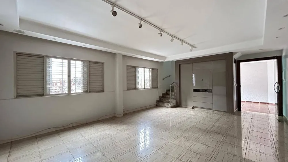 Casa, 3 quartos, 169 m² - Foto 2