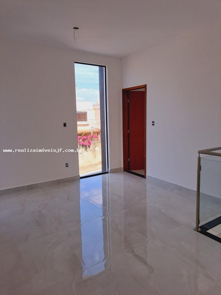 Casa à venda com 3 quartos, 190m² - Foto 4
