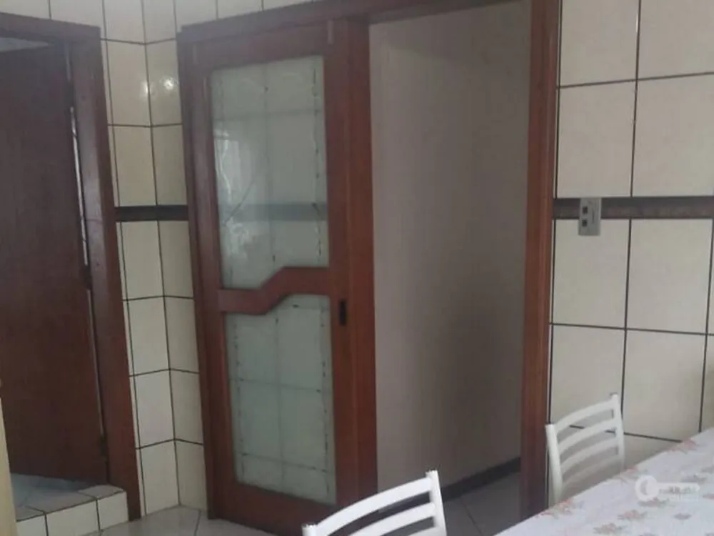 Sobrado, 3 quartos, 240 m² - Foto 2