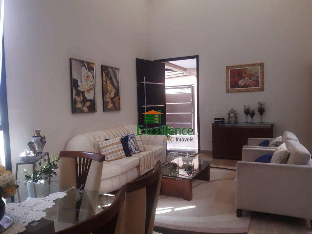 Casa à venda com 3 quartos, 180m² - Foto 2