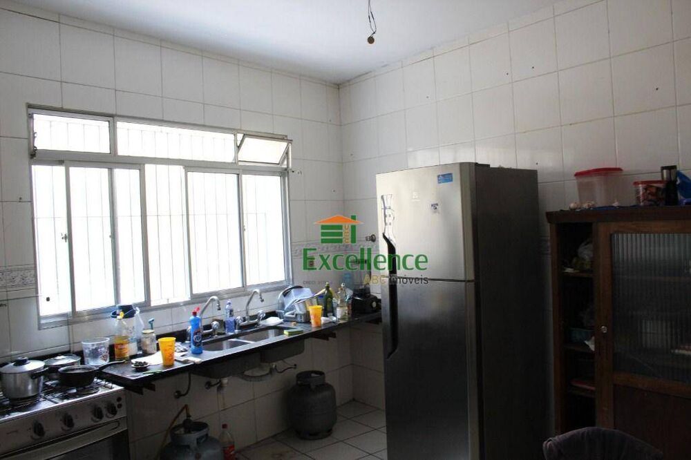 Sobrado, 4 quartos, 405 m² - Foto 2