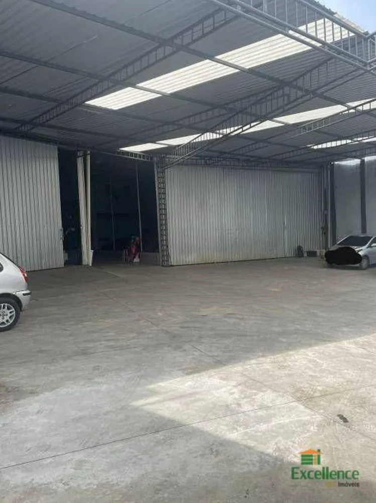 Depósito-Galpão, 1067 m² - Foto 1