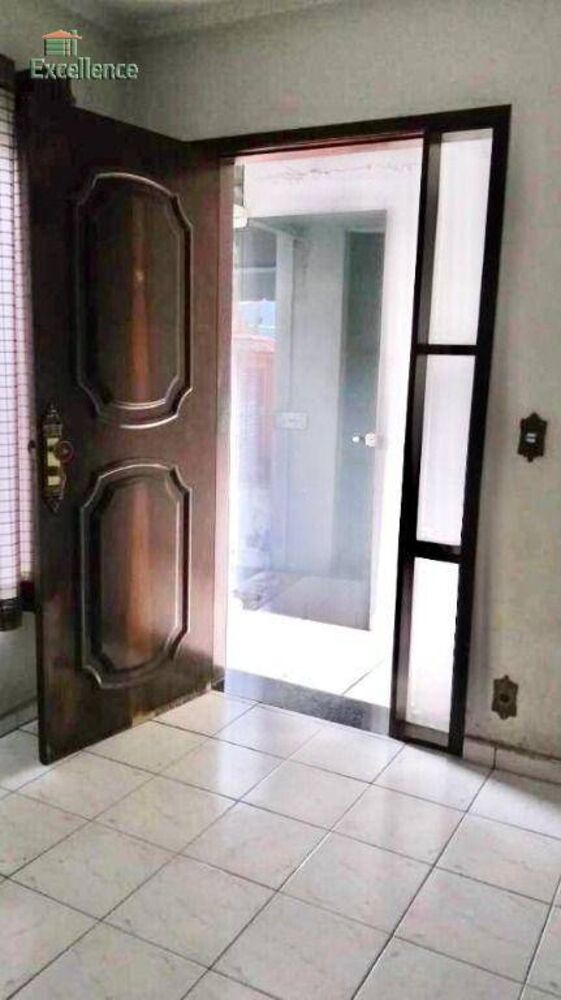 Sobrado, 3 quartos, 215 m² - Foto 2