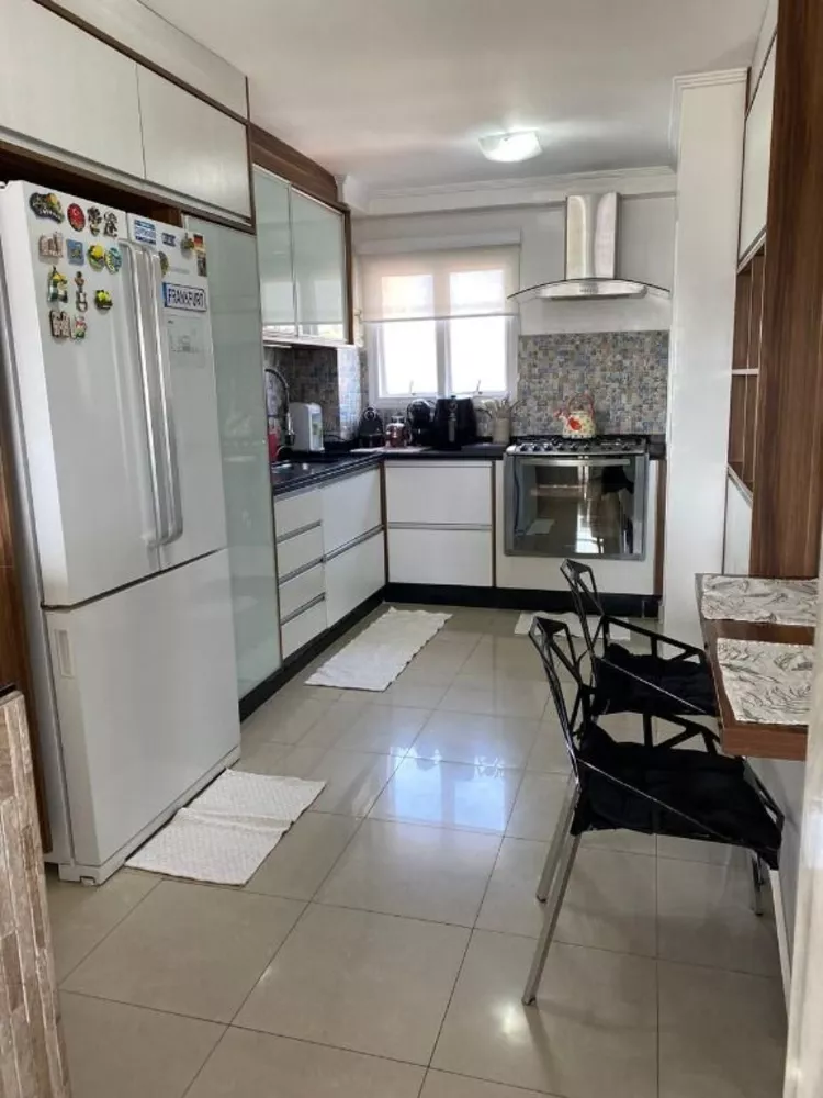 Apartamento à venda e aluguel com 3 quartos, 121m² - Foto 5