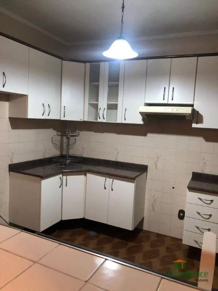 Casa à venda com 2 quartos, 180m² - Foto 8